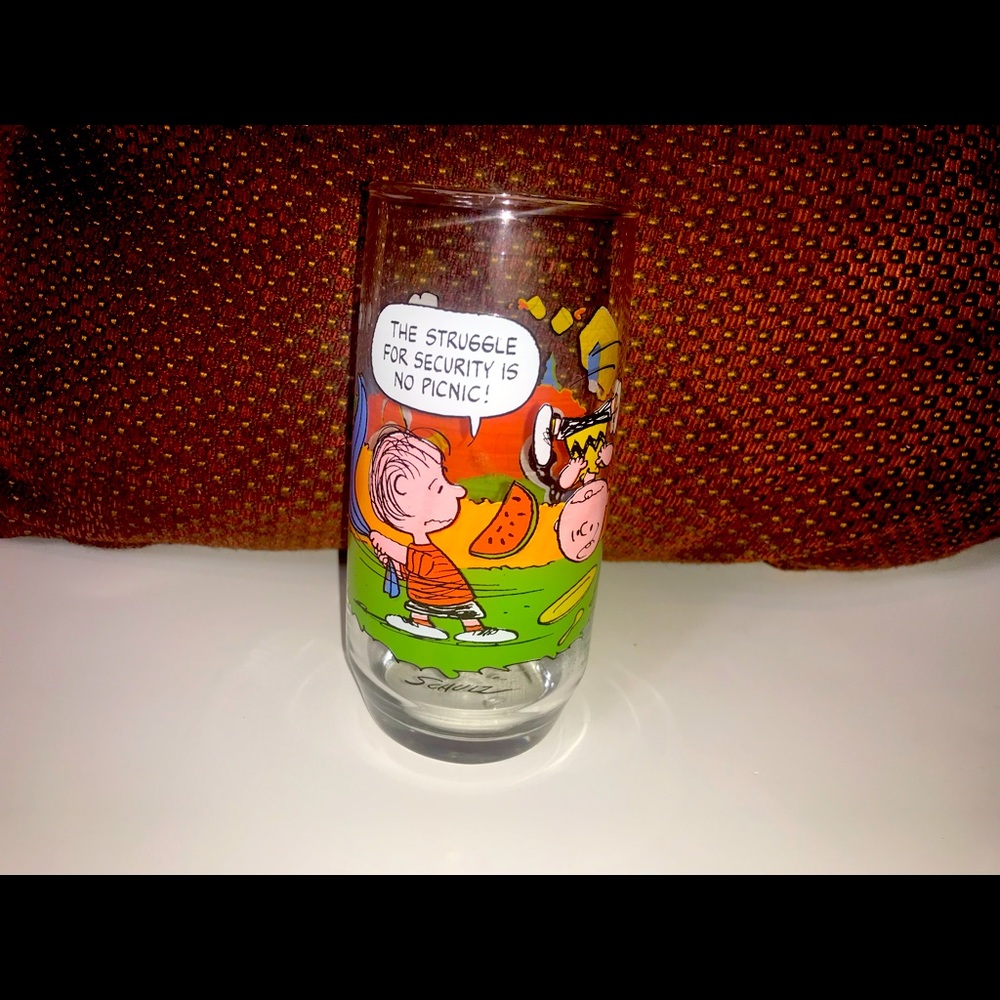 Vintage Peanuts Camp Snoopy Collection 6” 12oz glass Charlie Brown Lucy Linus
